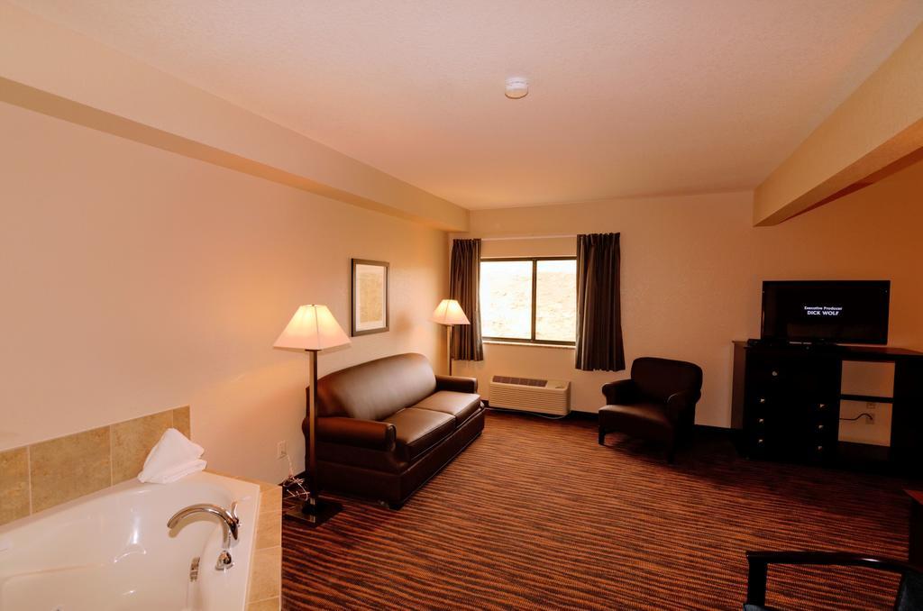 Cobblestone Inn & Suites - Denison | Oak Ridge Hotel 3*